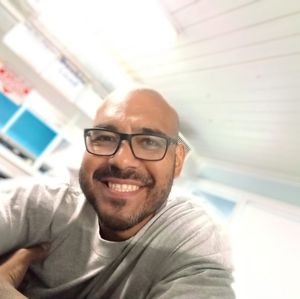 Meet your Posher, Kenneth